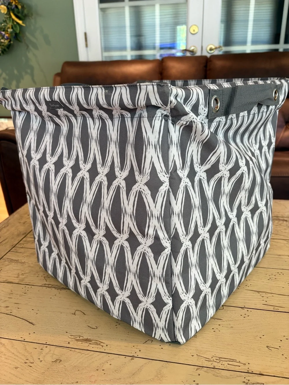 thirty-one stylish gray